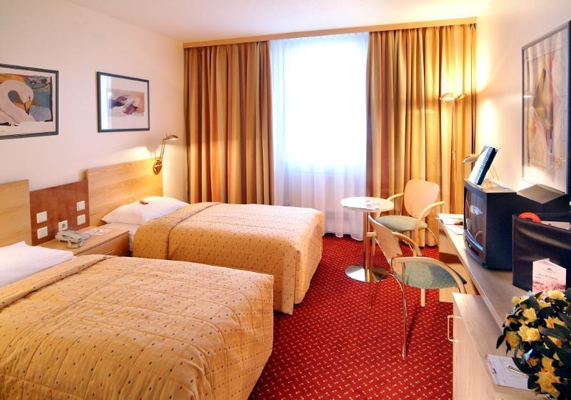 Austria Trend Hotel Salzburg West Himmelreich 外观 照片